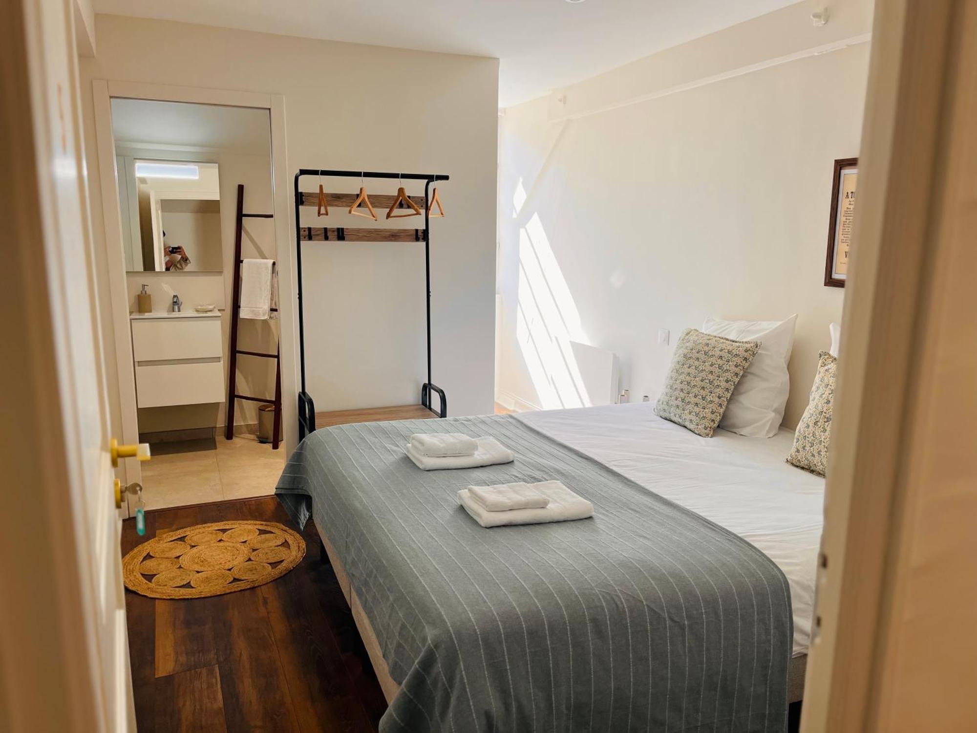 Abbaye De Blanchelande Bed & Breakfast Neufmesnil ภายนอก รูปภาพ