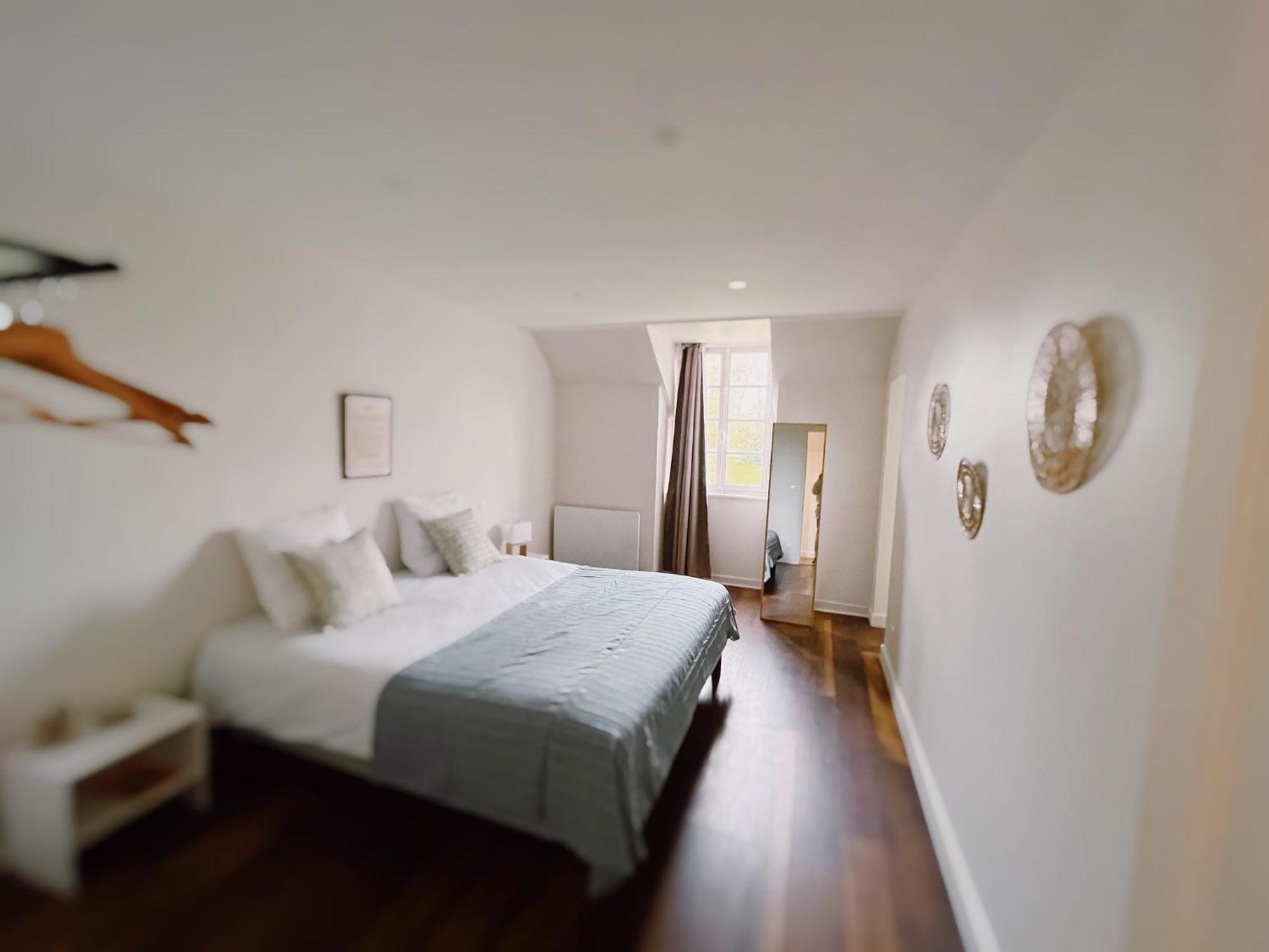 Abbaye De Blanchelande Bed & Breakfast Neufmesnil ภายนอก รูปภาพ