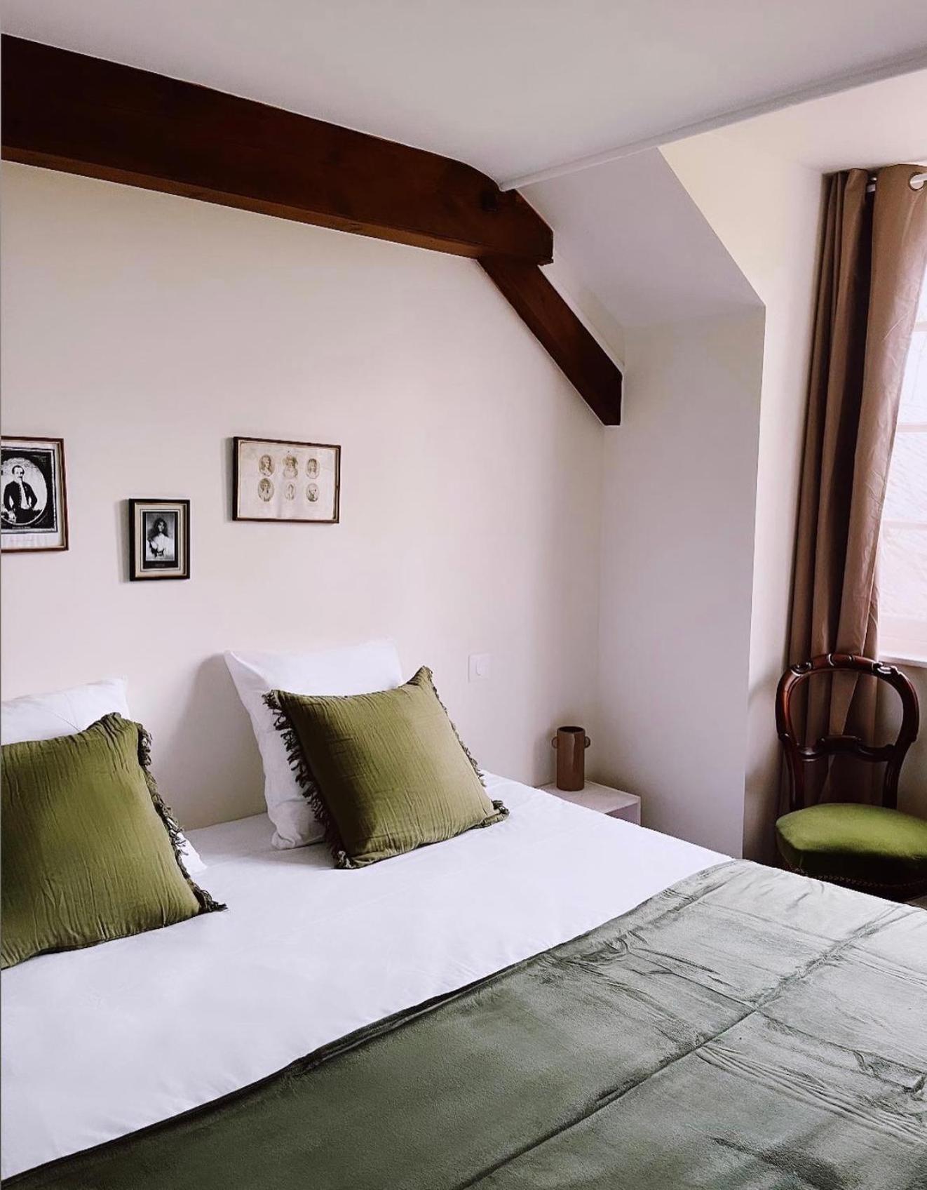 Abbaye De Blanchelande Bed & Breakfast Neufmesnil ภายนอก รูปภาพ