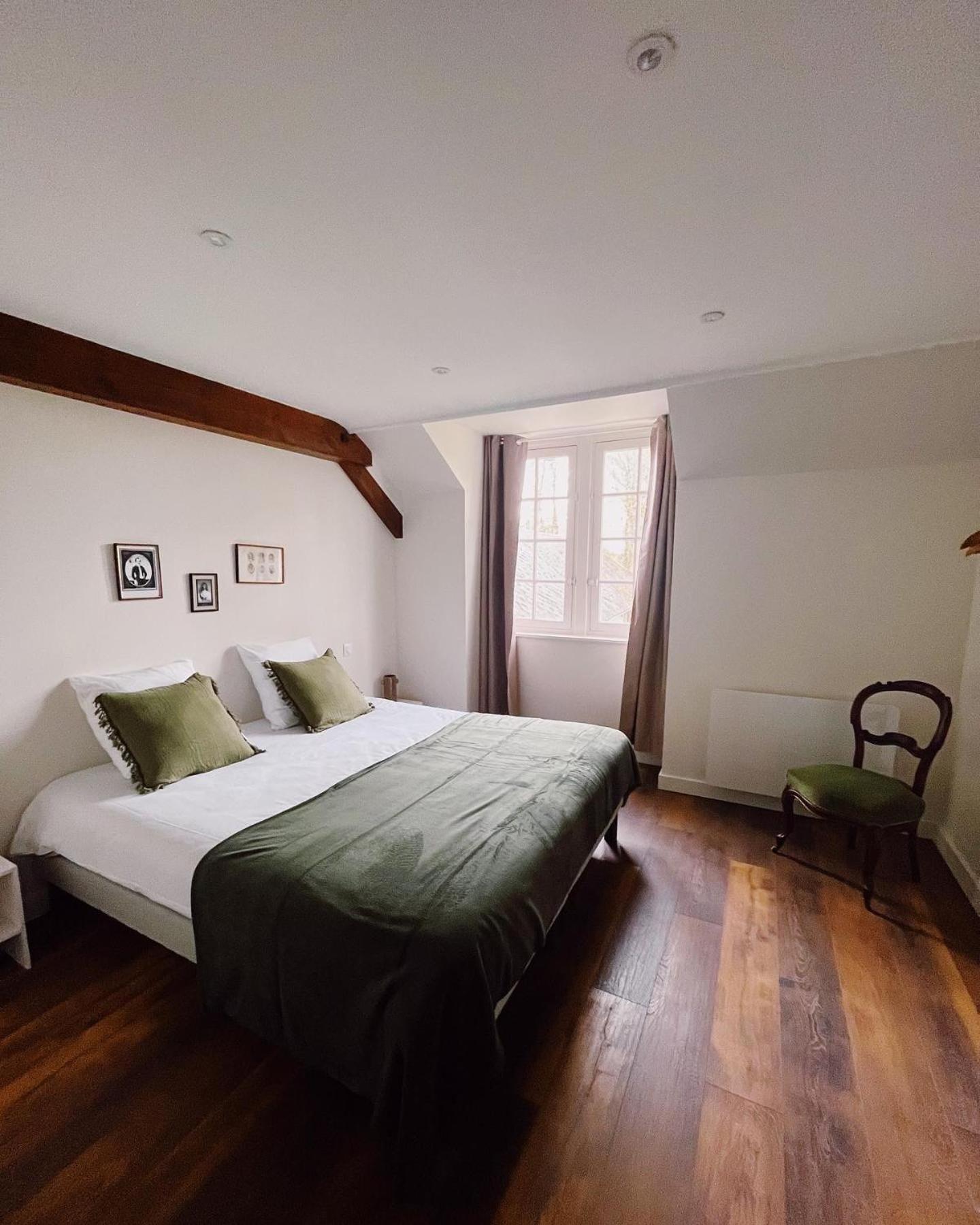 Abbaye De Blanchelande Bed & Breakfast Neufmesnil ภายนอก รูปภาพ