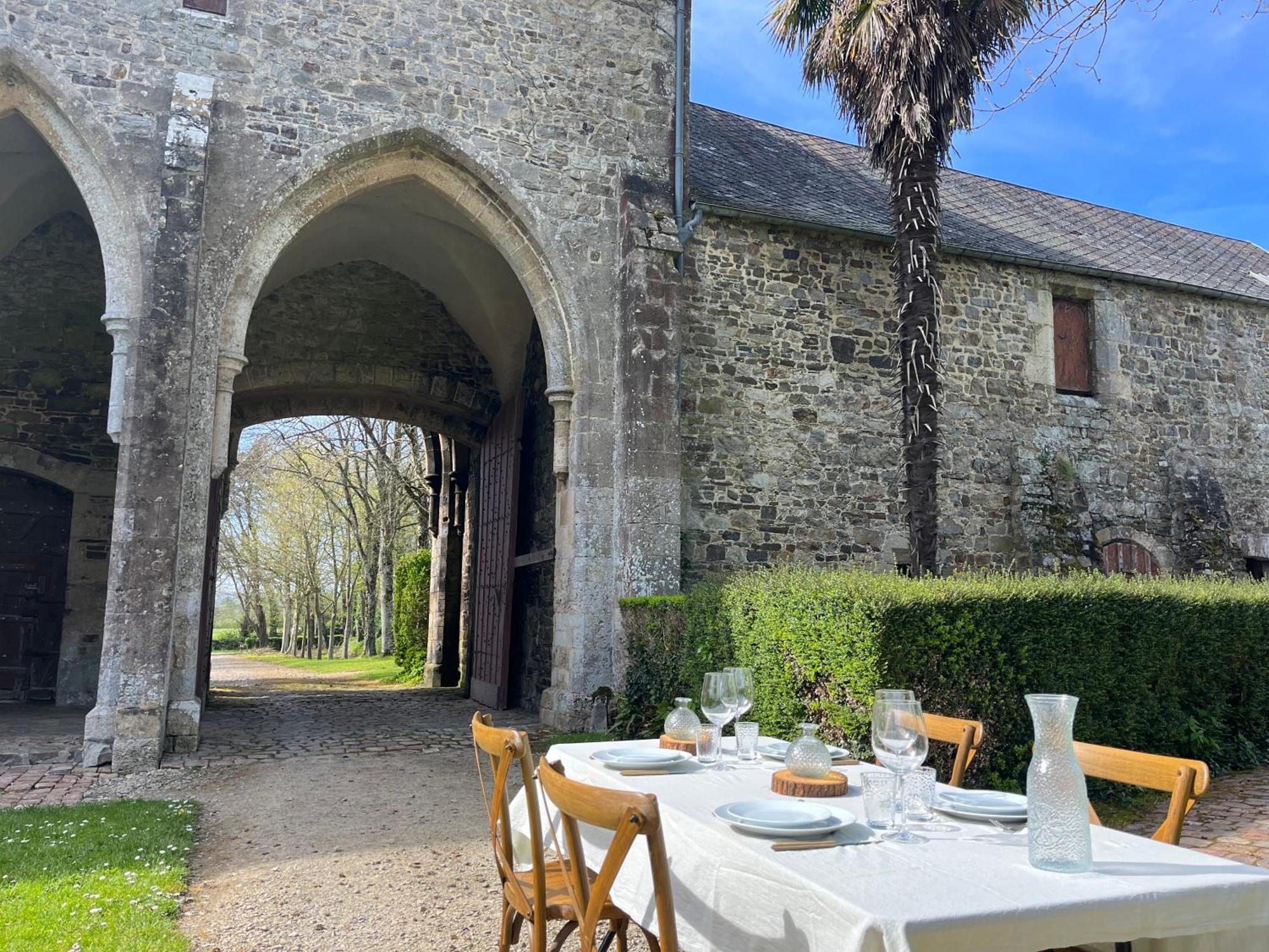 Abbaye De Blanchelande Bed & Breakfast Neufmesnil ภายนอก รูปภาพ