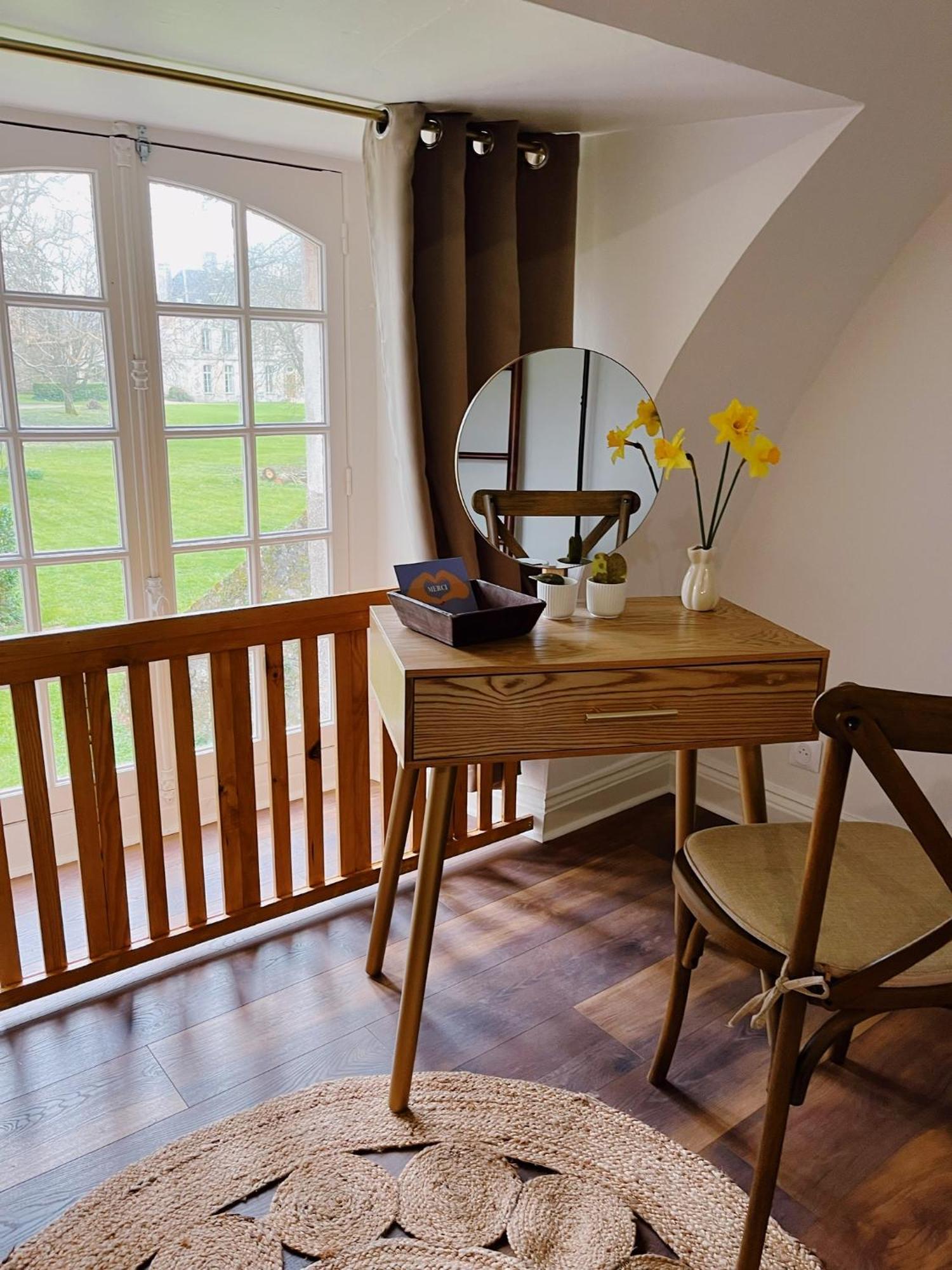 Abbaye De Blanchelande Bed & Breakfast Neufmesnil ภายนอก รูปภาพ