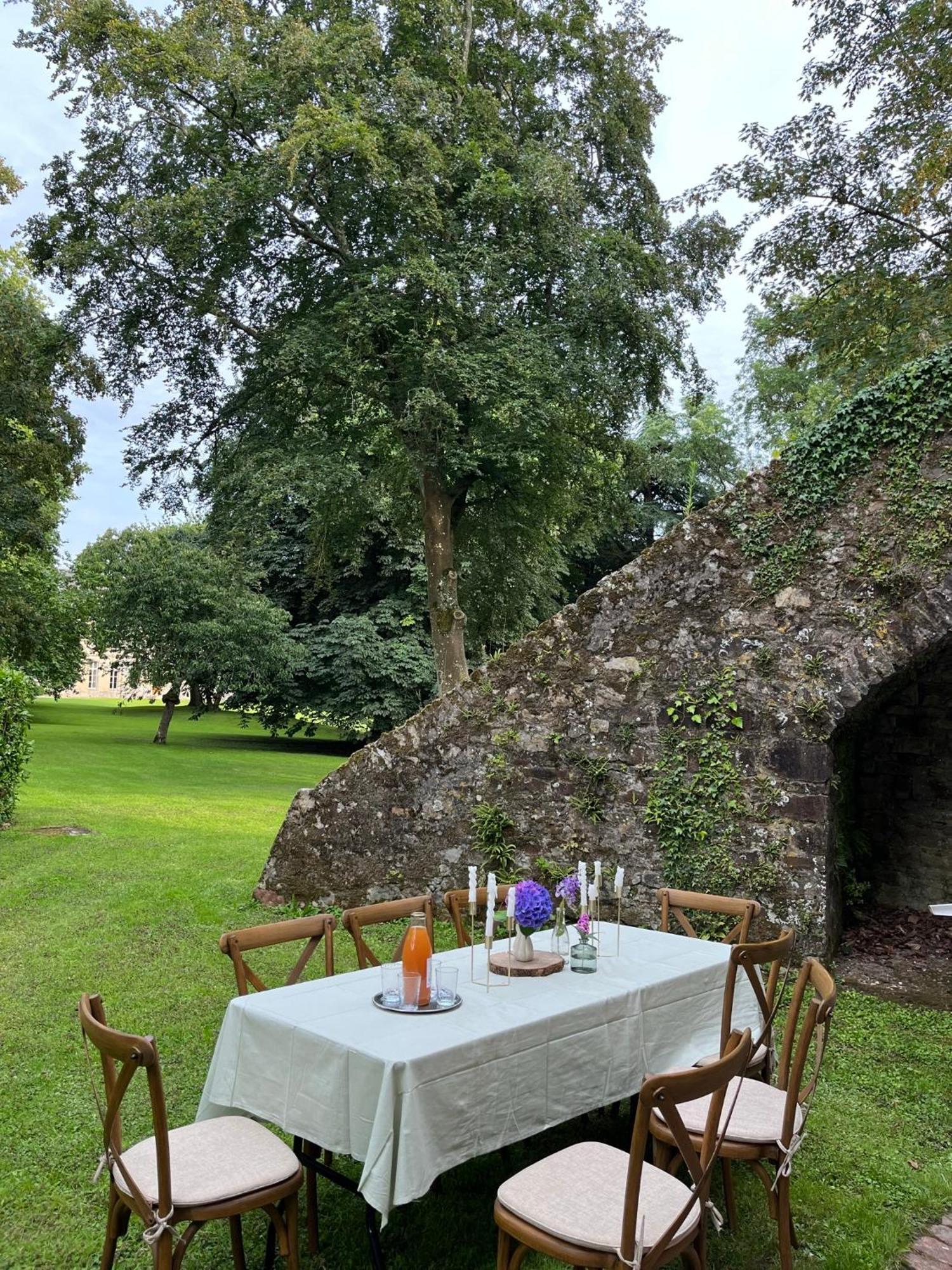 Abbaye De Blanchelande Bed & Breakfast Neufmesnil ภายนอก รูปภาพ