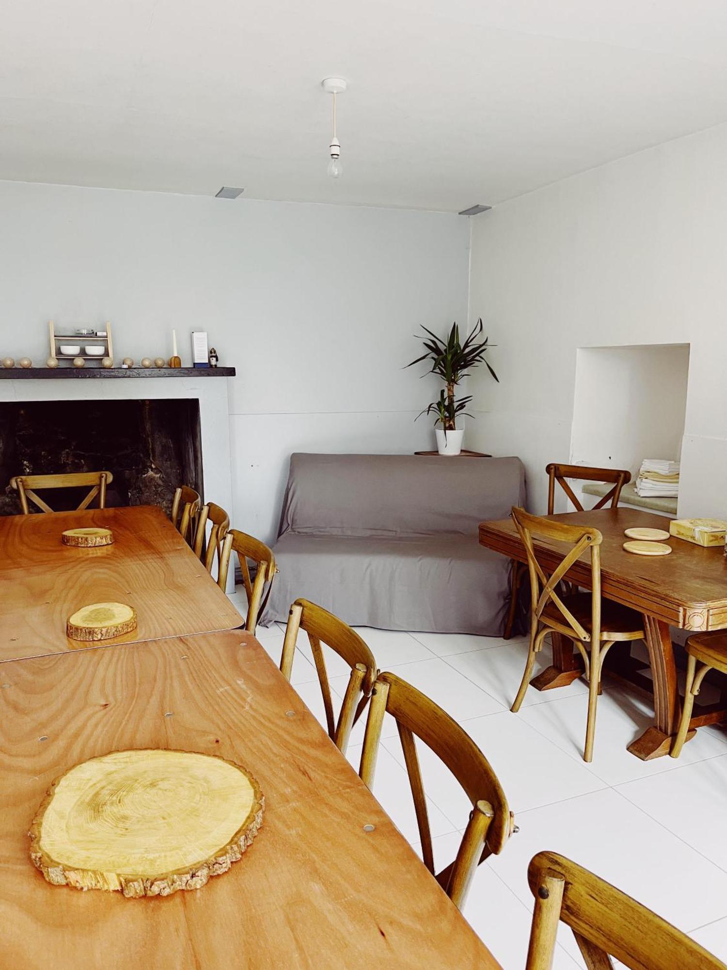 Abbaye De Blanchelande Bed & Breakfast Neufmesnil ภายนอก รูปภาพ