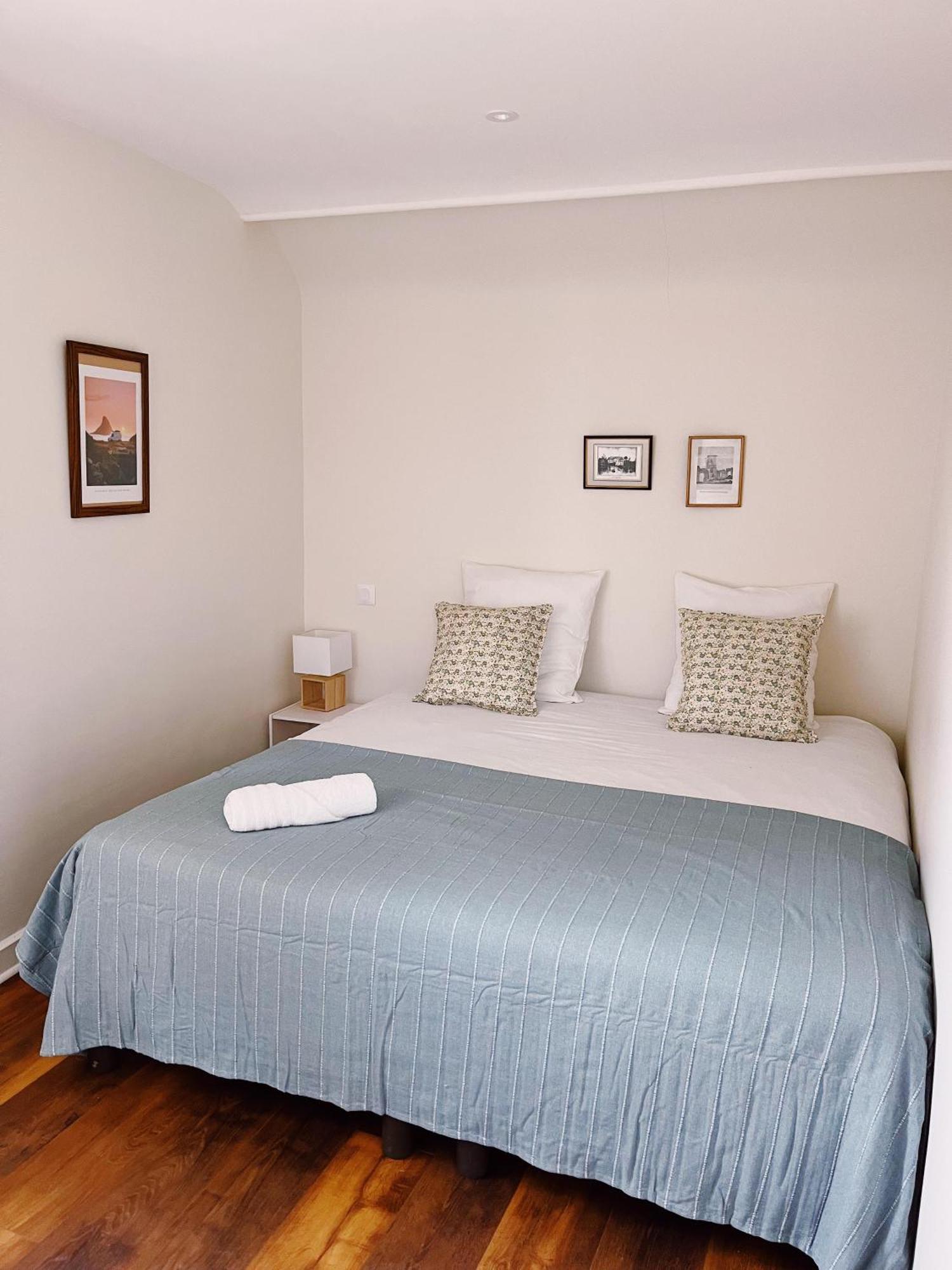 Abbaye De Blanchelande Bed & Breakfast Neufmesnil ภายนอก รูปภาพ