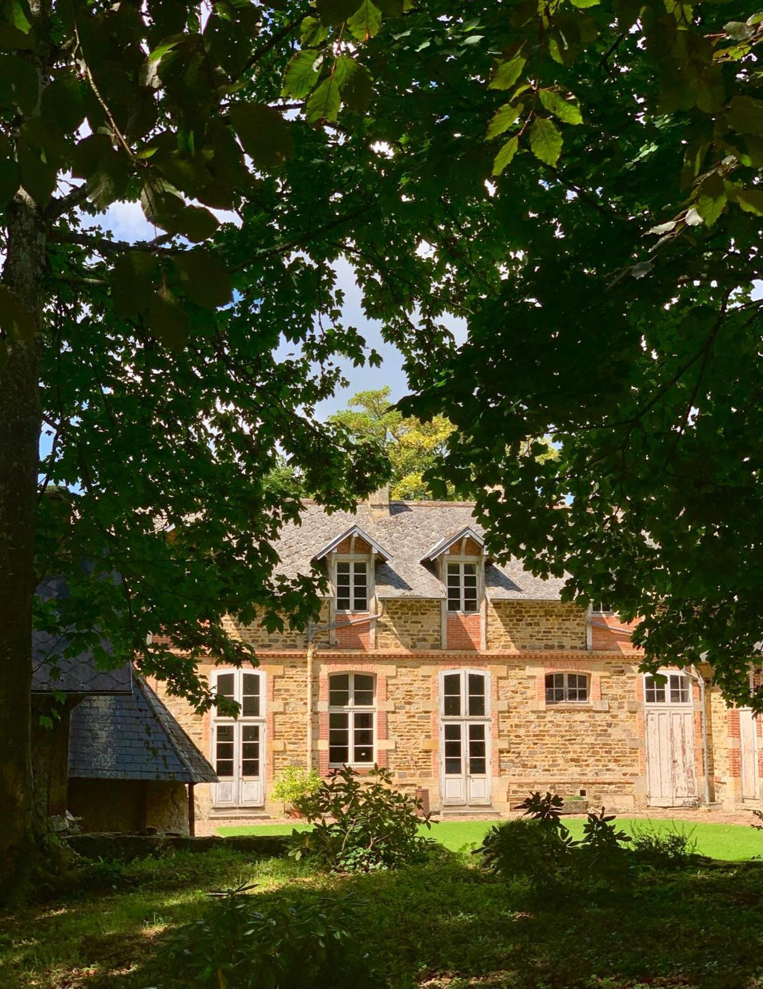 Abbaye De Blanchelande Bed & Breakfast Neufmesnil ภายนอก รูปภาพ